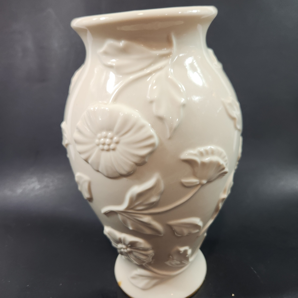 Lenox Cream Artisan Vase Fine Porcelain China Poppies 3D embossed